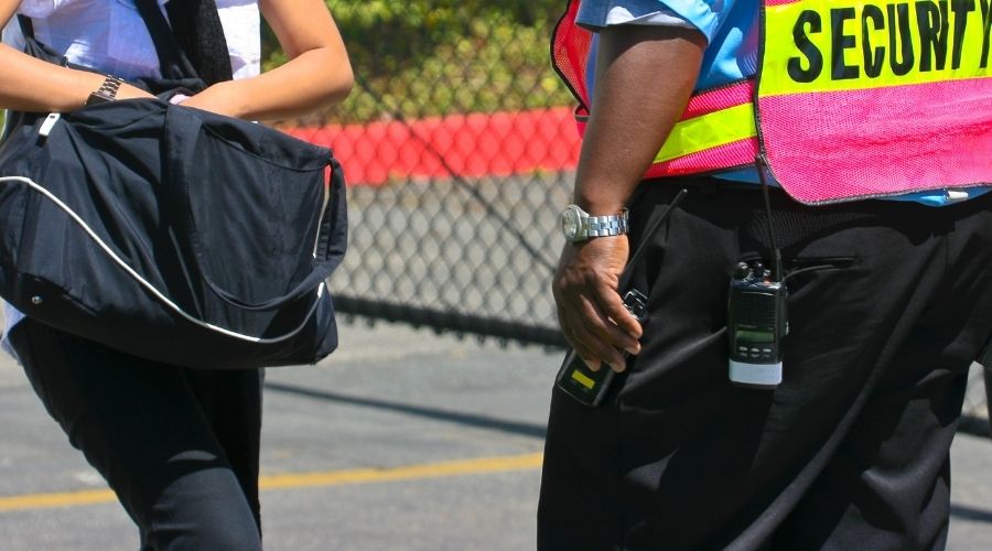 trabajando en seguridad